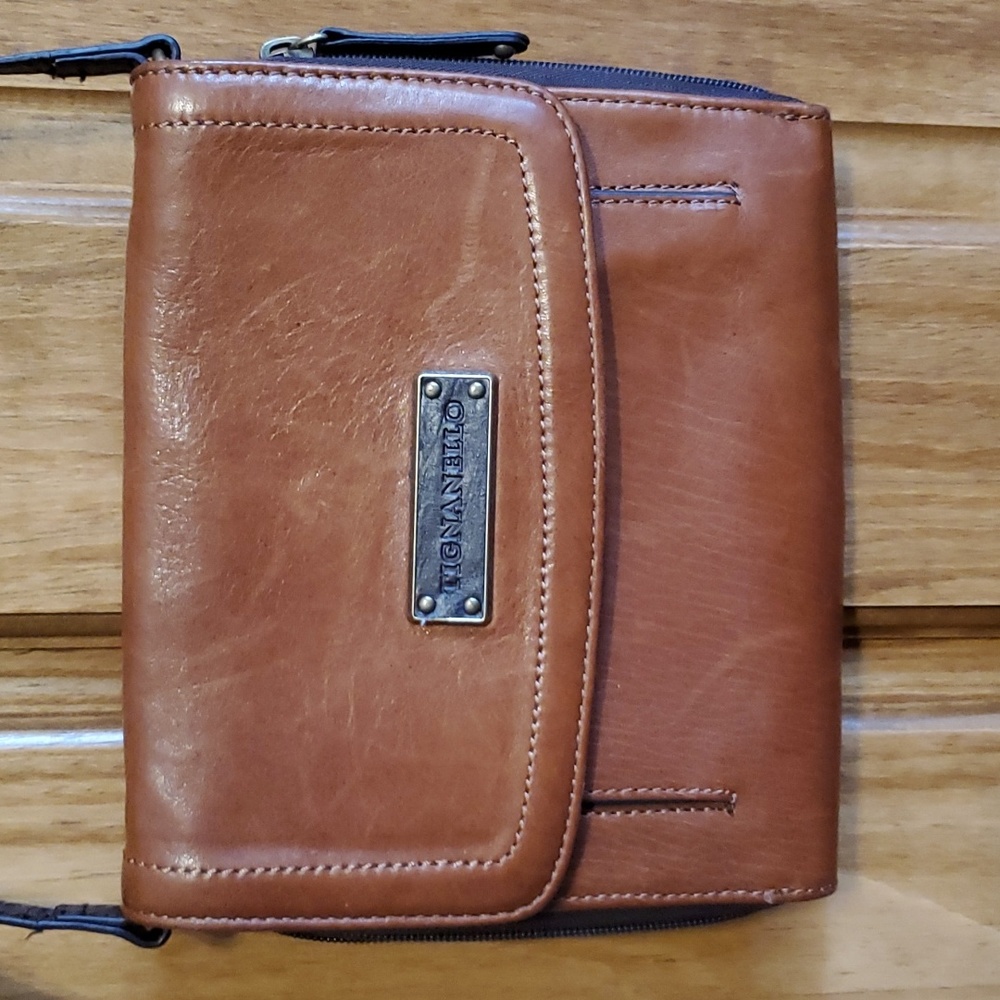 GUC Tignanello Brown Leather Crossbody Purse